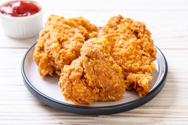 kızarmış tavuk yemek