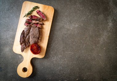 Izgara orta nadir sığır eti biftek