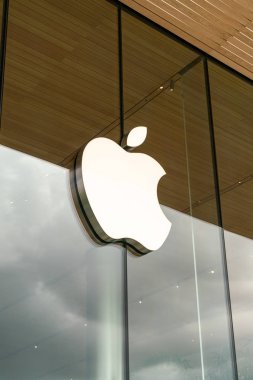 Bangkok, Tayland-Temmuz 17, 2019: Apple ıconsiam 'da Apple logosu