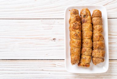 Derin kızarmış Yengeç rulo