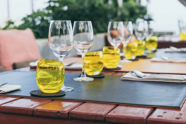 Glass set on dinning table — Stock Photo, Image