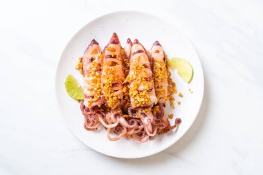 sarımsaklı kızarmış kalamar