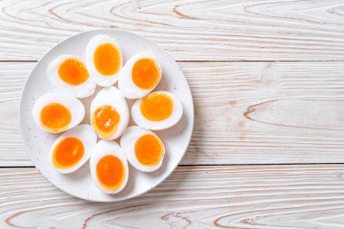 yumuşak haşlanmış yumurta