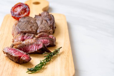 Izgara orta nadir sığır eti biftek