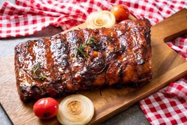 Izgara Barbekü kaburga domuz