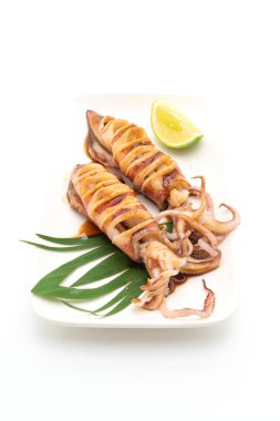 teriyaki soslu ızgara kalamar