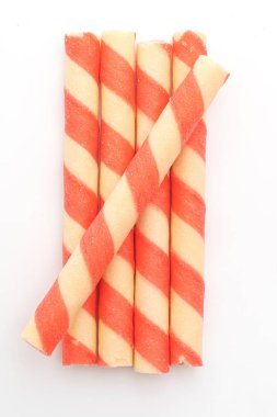 çilek krema lezzet ile bisküvi gofret sopa