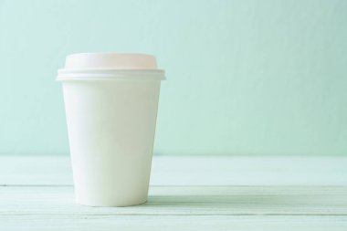 Paket servisi olan restoran kahve fincan kağıt