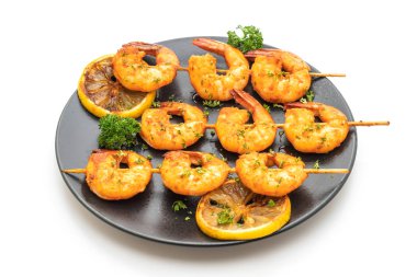 Limonlu ızgara kaplan karides şiş