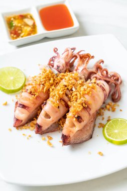 sarımsaklı kızarmış kalamar