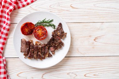 Izgara orta nadir sığır eti biftek