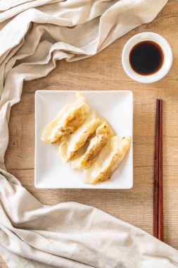 Japon sosu veya köfte snack