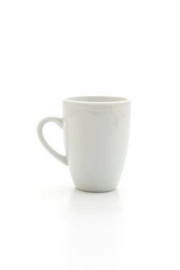 beyaz zemin üzerine beyaz kupa