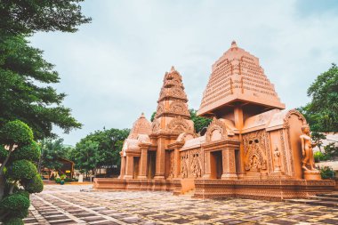 Wat Tham Phu Wa, Kanchanaburi, Thail'de güzel mimari