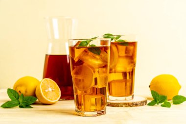 Buz limon çay bardak