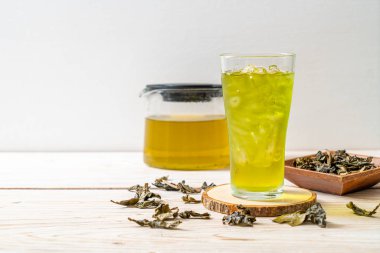 buzlu Japon yeşil çay