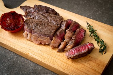 Izgara orta nadir sığır eti biftek