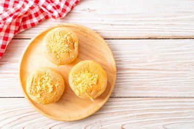 peynirli sünger fincan kek