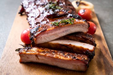 Izgara Barbekü kaburga domuz