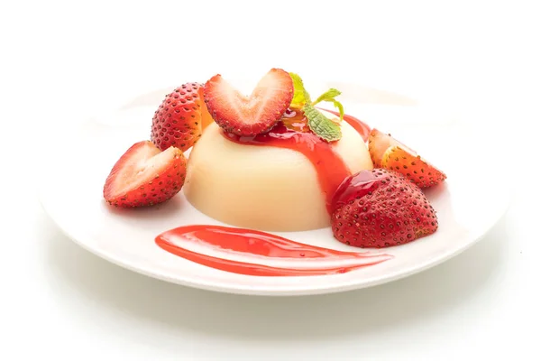 Budino allo yogurt con fragole fresche — Foto Stock