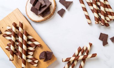 Çikolatalı gofret sopa