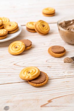 kahve kremalı kurabiyeler