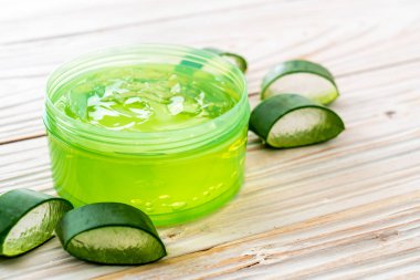 aloe vera jel aloe ile dilimlenmiş