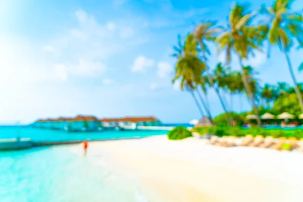 Sfocatura astratta spiaggia tropicale e mare alle Maldive per sfondo — Foto Stock