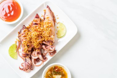 sarımsaklı kızarmış kalamar