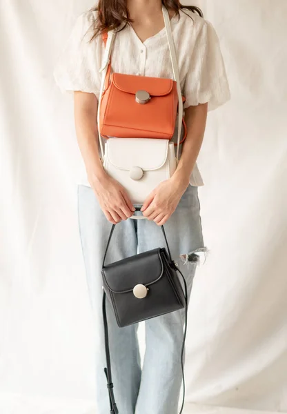 Γυναικεία δερμάτινη τσάντα μόδας — Φωτογραφία Αρχείου