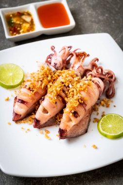 sarımsaklı kızarmış kalamar