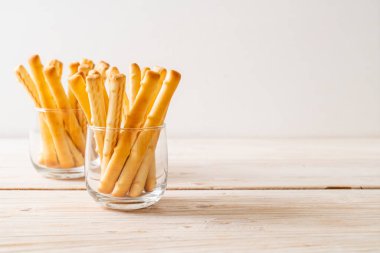 cam bisküvi ekmek çubuğu