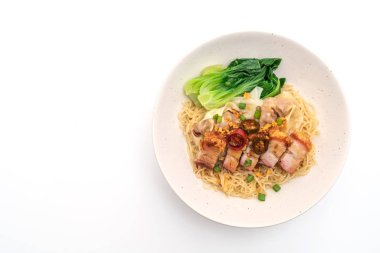 gevrek domuz yağı ve mantı ile yumurta şehriye çorbası