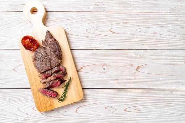 Izgara orta nadir sığır eti biftek