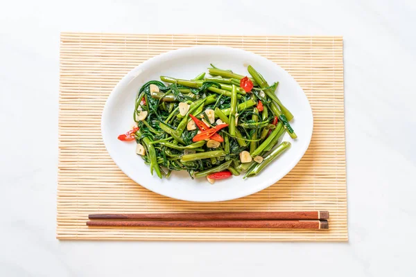 Kızarmış Çin sabah Glory veya su ıspanak