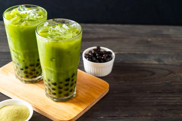 kabarcık ile yeşil çay latte