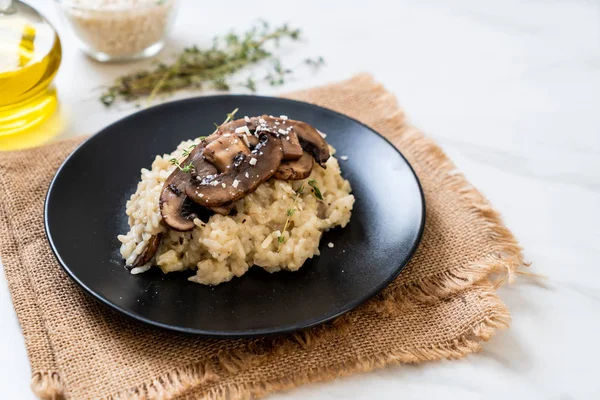Risotto with mushroom and cheese — Stock Photo, Image
