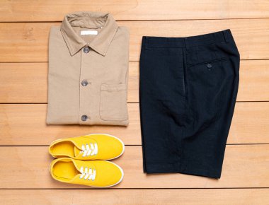Güzel rahat erkek giyim ve moda seti 