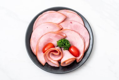 dilimlenmiş jambon füme