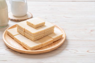 krema ile süt gofret