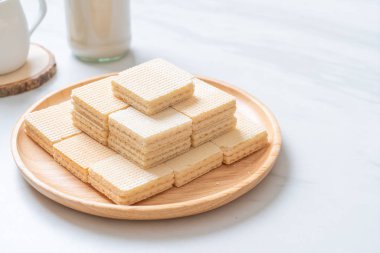 krema ile süt gofret