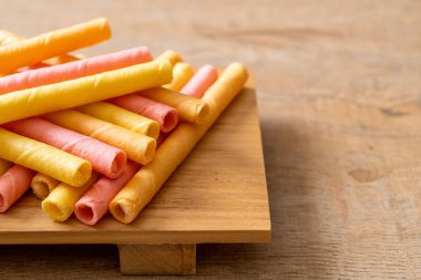 renkli gofret sopa rulo 