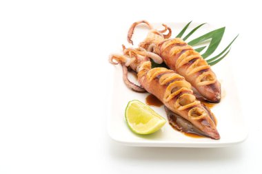 teriyaki soslu ızgara kalamar