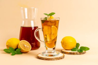 Buz limon çay bardak