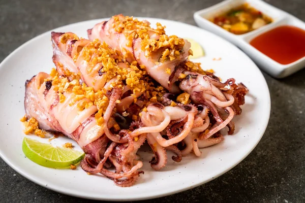 sarımsaklı kızarmış kalamar