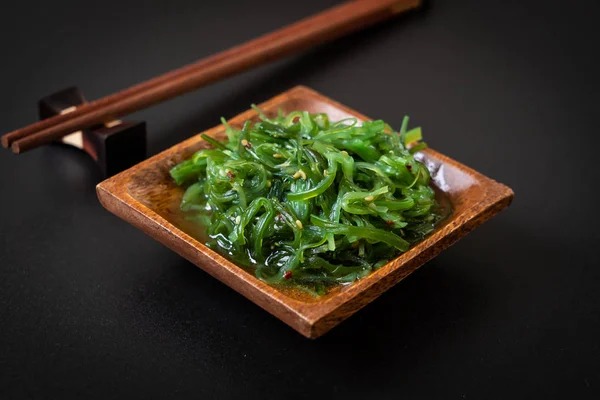 Ensalada de algas marinas estilo japonés —  Fotos de Stock