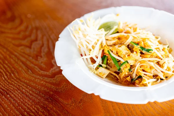 Tay tarzı noodle, pad Tay