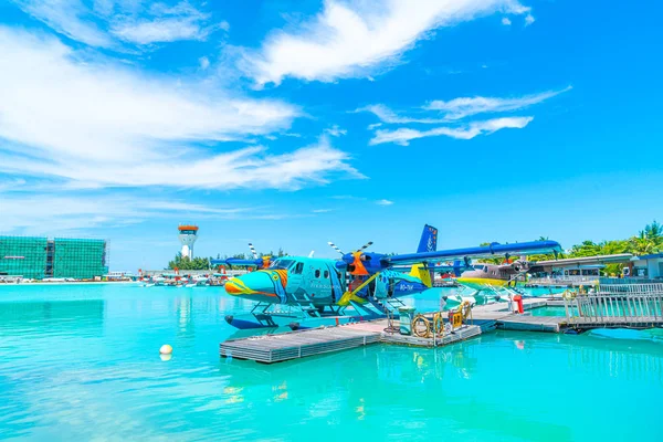 Male, Maldivler-Mayıs/20/2019: Trans Maldiv hava yolu deniz uçağı