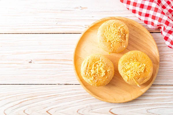 peynirli sünger fincan kek