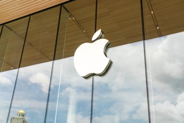 Bangkok, Tayland-Temmuz 17, 2019: Apple ıconsiam 'da Apple logosu